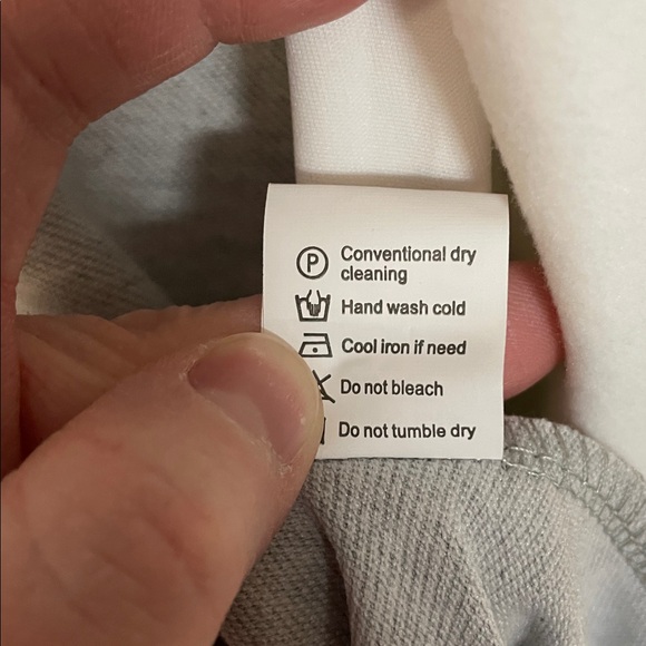 Royal and Reese size Large Gray and White Open Front Soft Fleece Detail Cardigan - Picture 7 of 8